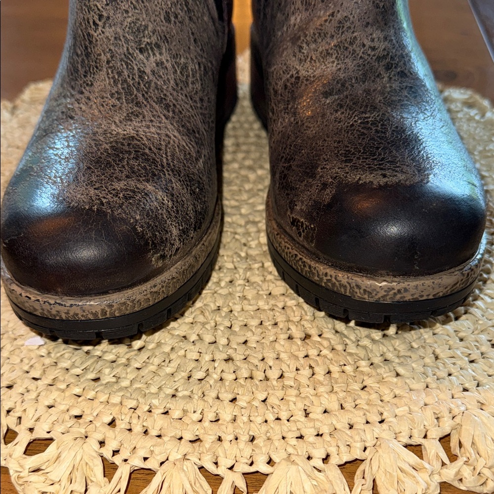 Diba True Genuine Leather Chelsea Brown Distressed Boots - Picture 6 of 11